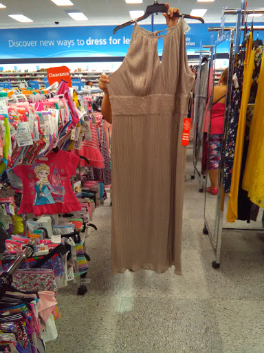 Clothing Store «Ross Dress for Less», reviews and photos, 9727 Laurel Canyon Blvd, Arleta, CA 91331, USA