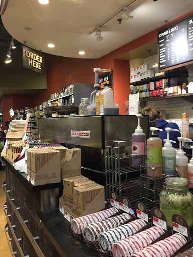 Grocery Store «Whole Foods Market», reviews and photos, 250 7th Ave, New York, NY 10001, USA