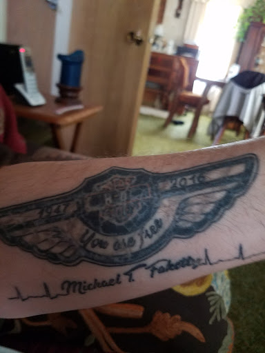 Tattoo Shop «Bombshell Ink», reviews and photos, 113 N Shiawassee St, Corunna, MI 48817, USA