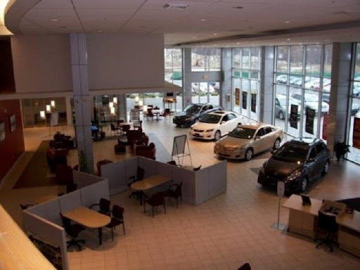 Car Dealer «Colonial Toyota», reviews and photos, 550 George Washington Hwy, Smithfield, RI 02917, USA
