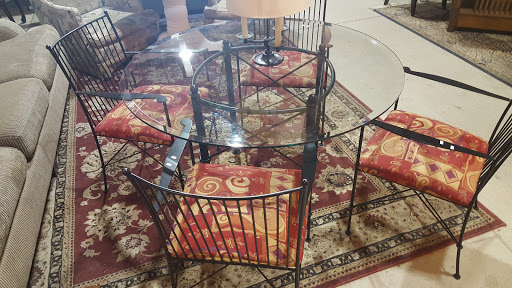 Thrift Store «Brown Elephant Resale Shop», reviews and photos, 217 Harrison St, Oak Park, IL 60304, USA