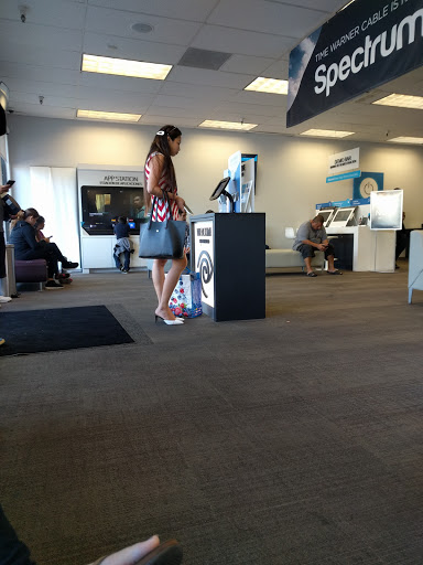 Internet Service Provider «Time Warner Cable», reviews and photos, 2020 N Grand Ave #102, Santa Ana, CA 92705, USA