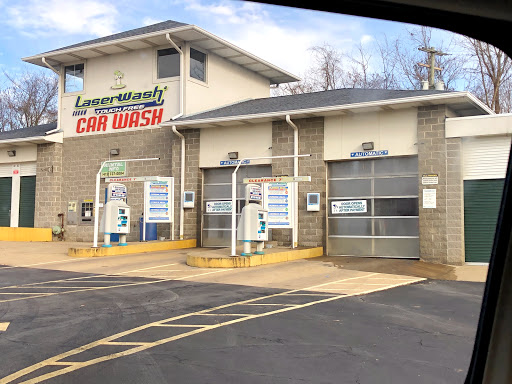 LaserWash Touch Free Car Wash en Irwin