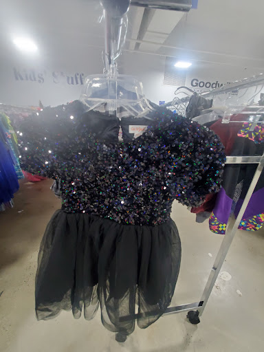 Thrift Store «Goodwill Mechanicsville Retail Store», reviews and photos, 7147 Brandy Run Dr, Mechanicsville, VA 23111, USA