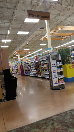 Grocery Store «Kroger», reviews and photos, 108 W Highland Rd, Howell, MI 48843, USA