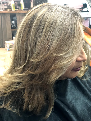 Beauty Salon «Hello Fabulous Salon & Skin», reviews and photos, 244 Dover Rd, Clarksville, TN 37042, USA