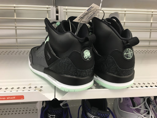 Clothing Store «Ross Dress for Less», reviews and photos, 2003 N Eastman Rd, Kingsport, TN 37660, USA