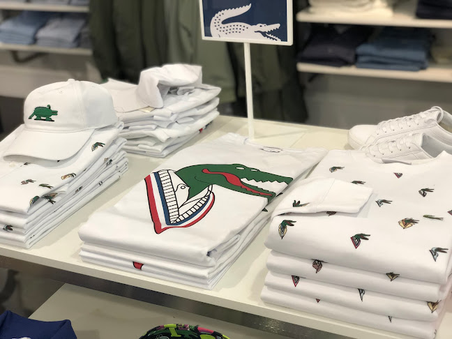 Comments and reviews of Lacoste