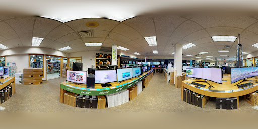 Computer Store «Micro Center», reviews and photos, 13929 N Central Expy, Dallas, TX 75243, USA