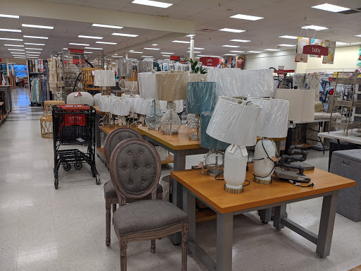Department Store «T.J. Maxx», reviews and photos, 4121 Towne Center Dr, Louisville, KY 40241, USA