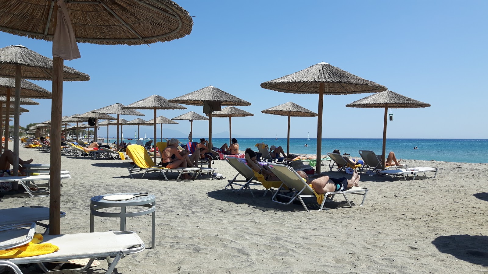 Helona beach photo #8