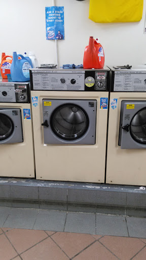 Laundromat «Laundry Wong Hing», reviews and photos, 663 Old Country Rd, Plainview, NY 11803, USA