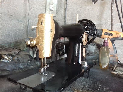 ALMACÉN Y TALLER de Mantenimiento y Reparación de Máquina de coser MUNDO COSER COLOMBIA