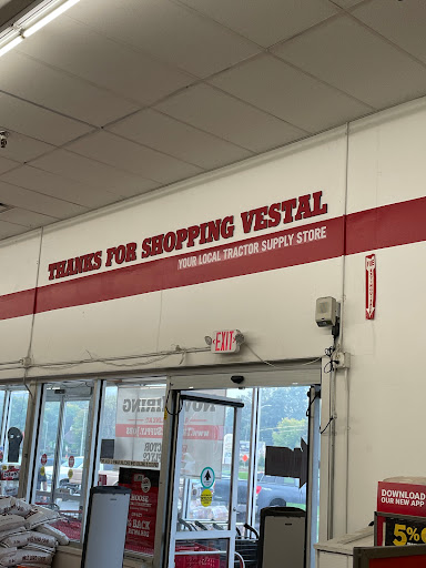 Home Improvement Store «Tractor Supply Co.», reviews and photos, 154 Vestal Pkwy W, Vestal, NY 13850, USA