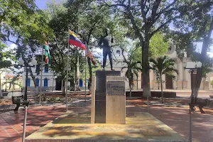Plaza Lara image