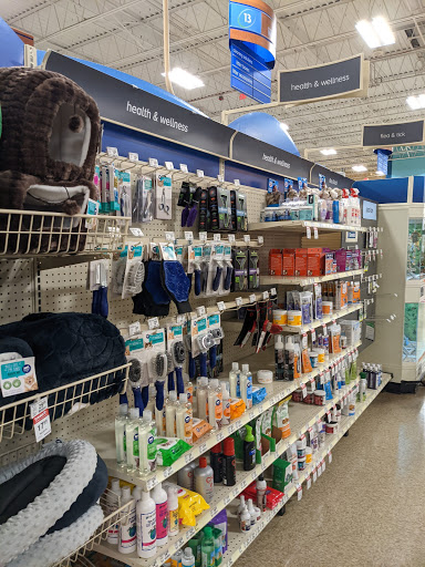 Pet Supply Store «PetSmart», reviews and photos, 2449 Laurens Rd, Greenville, SC 29607, USA