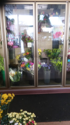 Alfa Flower Shop, 7001 W North Ave, Wauwatosa, WI 53213, USA, 
