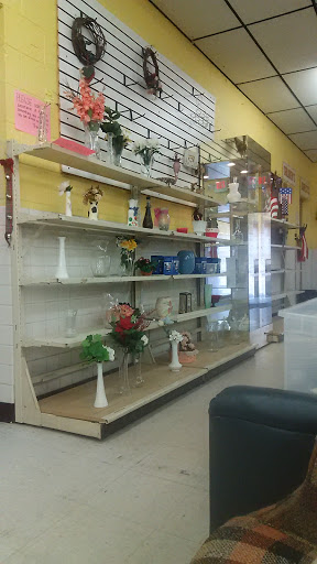 Thrift Store «Action Thrift Store», reviews and photos, 2114 N Michigan Ave, Saginaw, MI 48602, USA
