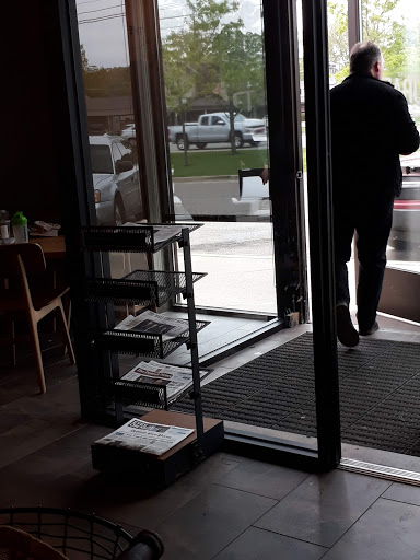 Coffee Shop «Starbucks», reviews and photos, 6677 Dixie Hwy, Village of Clarkston, MI 48346, USA