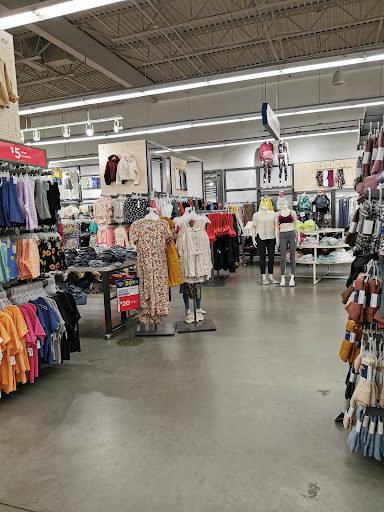 Clothing Store «Old Navy», reviews and photos, 277 Main St, Exton, PA 19341, USA