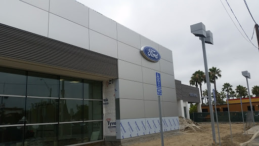 Ford Dealer «Cal Worthington Ford», reviews and photos, 2950 N Bellflower Blvd, Long Beach, CA 90815, USA
