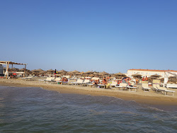 Spiaggia Libera Tirrenia'in fotoğrafı - rahatlamayı sevenler arasında popüler bir yer