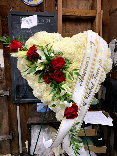 Florist «Bayport Flower Houses, Inc.», reviews and photos, 940 Montauk Hwy, Bayport, NY 11705, USA