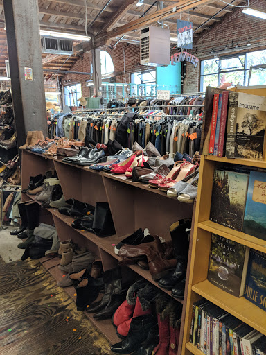 Thrift Store «Community Thrift», reviews and photos, 623 Valencia St, San Francisco, CA 94110, USA