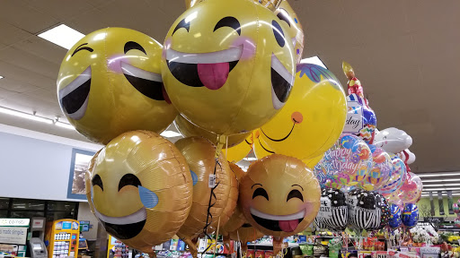 Grocery Store «Vons», reviews and photos, 1758 W Grand Ave, Grover Beach, CA 93433, USA