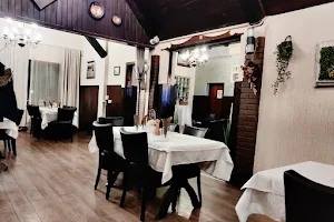 Restaurant "Mali Lovac" image