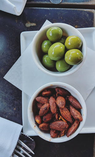 Wine Bar «Venice Beach Wines», reviews and photos, 529 Rose Ave, Venice, CA 90291, USA