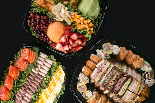 Grocery Store «Harvest Fresh Grocery & Deli», reviews and photos, 251 NE 3rd St, McMinnville, OR 97128, USA