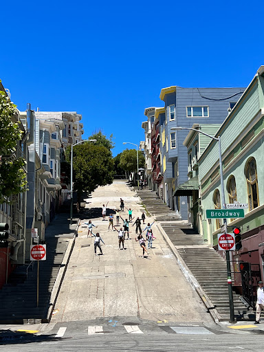 Book Store «City Lights Booksellers & Publishers», reviews and photos, 261 Columbus Ave, San Francisco, CA 94133, USA