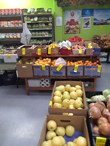 Grocery Store «Good Neighbor Store», reviews and photos, 4107 SE 82nd Ave, Portland, OR 97266, USA