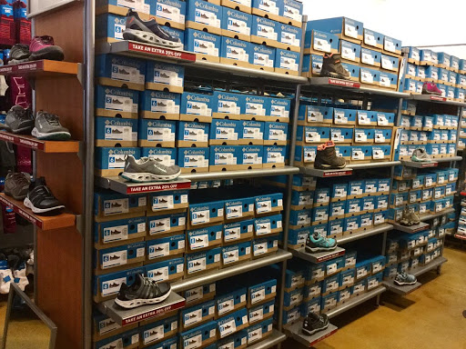 Sportswear Store «Columbia Sportswear Outlet Store - Miromar Outlets», reviews and photos, 10801 Corkscrew Rd X-76, Estero, FL 33928, USA
