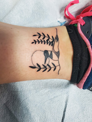 Tattoo Shop «Studio Inc Ronin Tattoo», reviews and photos, 1161 N Farnsworth Ave, Aurora, IL 60505, USA