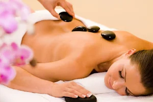 iBeauty - estetica e massaggi image