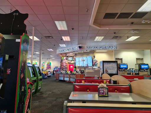 Chuck E. Cheese image