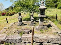 侍従大神入定所(百躰入定所)