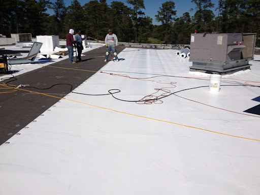 Roofing Contractor «Modern Roofing», reviews and photos, 7711 Shag Bark Dr, Magnolia, TX 77354, USA