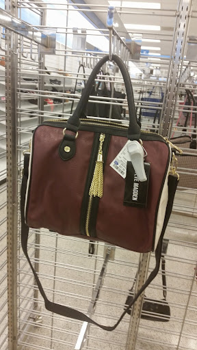 Clothing Store «Ross Dress for Less», reviews and photos, 835 Cortez Rd W, Bradenton, FL 34207, USA