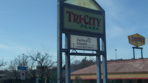 Shopping Mall «Tri-City Plaza Shopping Center», reviews and photos, 35 Talcottville Rd, Vernon, CT 06066, USA