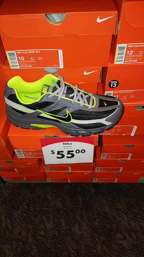 Clothing Store «Ross Dress for Less», reviews and photos, 2540 Cumberland Blvd SE, Smyrna, GA 30080, USA