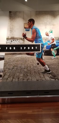 Clothing Store «Nike Factory Store», reviews and photos, 7000 Arundel Mills Cir #372, Hanover, MD 21076, USA