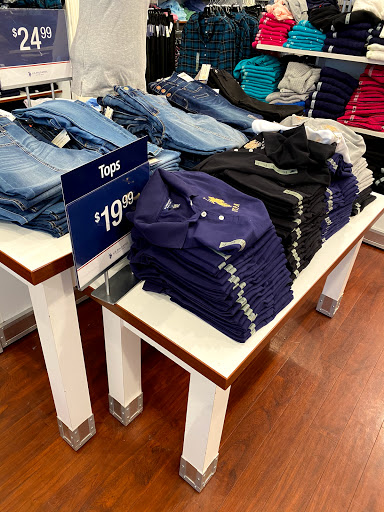 Clothing Store «Polo Ralph Lauren Factory Store», reviews and photos, 8200 Vineland Ave #500, Orlando, FL 32821, USA