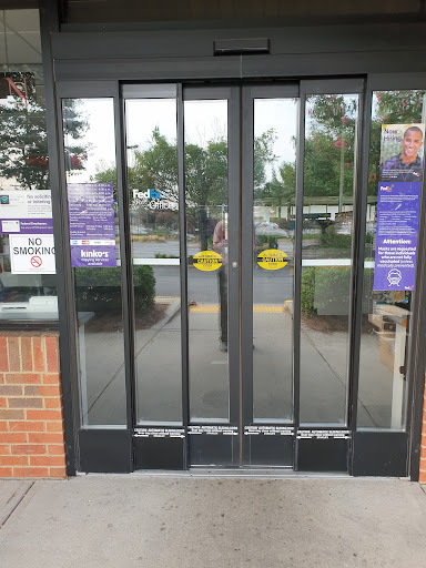 Print Shop «FedEx Office Print & Ship Center», reviews and photos, 3695 Club Dr a, Duluth, GA 30096, USA