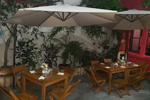 Casa Pristina Bar y Restaurante image