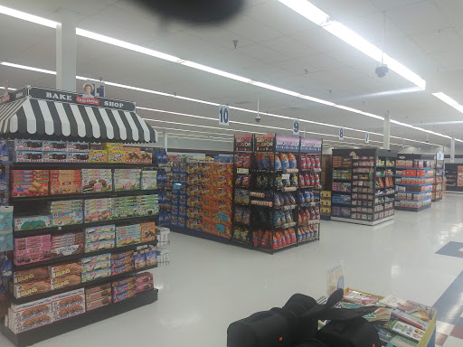 Grocery Store «Sharp Shopper Grocery Outlet», reviews and photos, 802 Berryville Ave, Winchester, VA 22601, USA