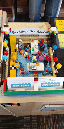 Toy Store «Bricks & Minifigs Portland», reviews and photos, 3040 NE Sandy Blvd, Portland, OR 97232, USA