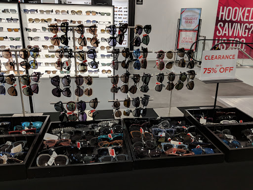 Department Store «Saks OFF 5TH», reviews and photos, 1675 Rockville Pike, Rockville, MD 20852, USA